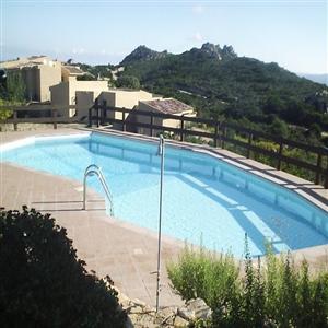 Swimming pool villette costa paradiso
