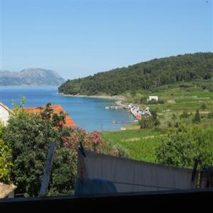 A4+2: Sea View
