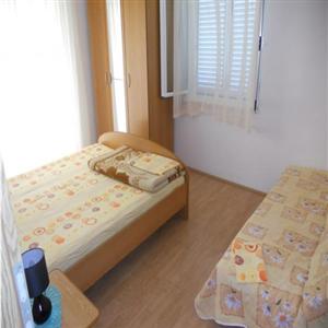 A4+2: Bedroom