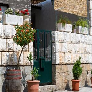 entrance to the terrace and apartment