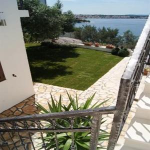 Garden A2 Studio