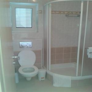 Room (s): Bathroom