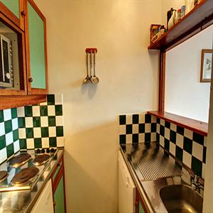 Chamois B: Kitchen