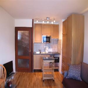 Les Periades: Kitchen