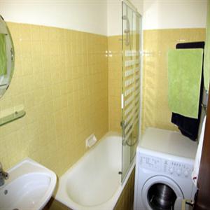 Les Periades: Bathroom