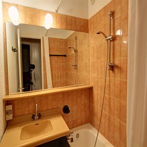 Jonquille: Bathroom