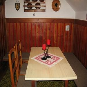 Comfortable dining space for six persons