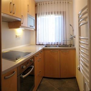 Kitchen with a view to the garden