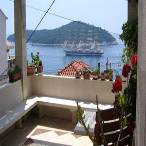 Apartment 1: Sea View