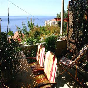 Apartment 2: Terrace