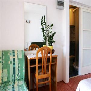 Apartment 3: Interior