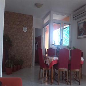 A6: Dining Area