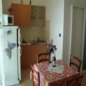 Apartment 6 kitchen