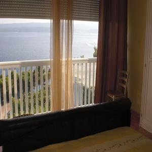 A1-yellow apartment: Bedroom