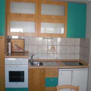PENTHOUSE A4-green: Kitchen