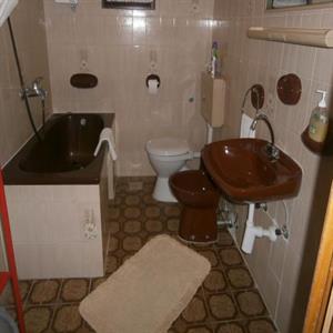 Apartment(A6 +2): Bathroom