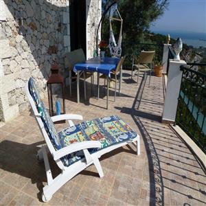 First Terrace Apartment Lemoni