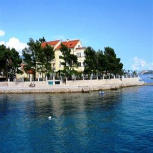 Apartman 13 (8+0) bungalov
