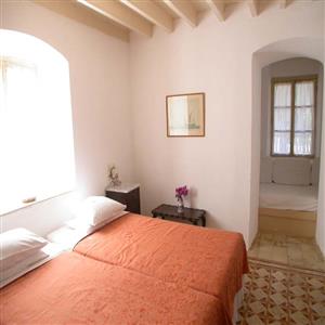 Room 8