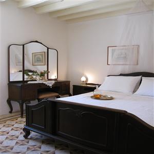 Room 9