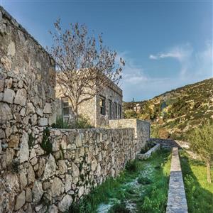 Villa Avra