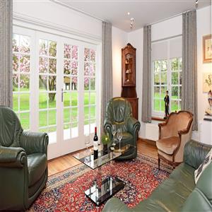 lounge, sitting room