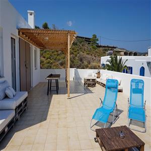 your pergola and sunbeds
